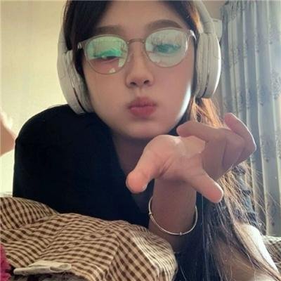 摇曳百合第二季海报